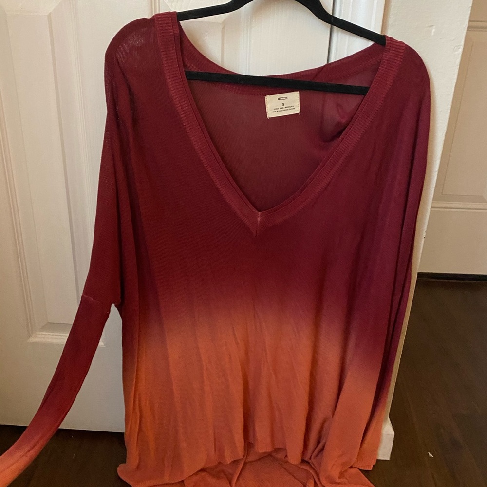 Oversized V neck sweater/top